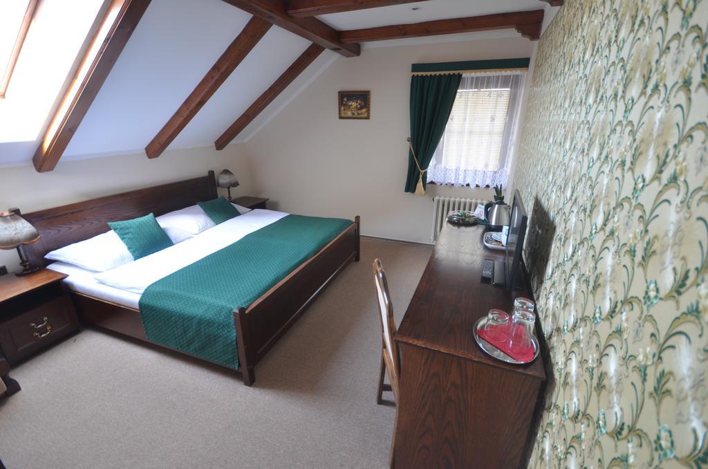 Zerotin Penzion Bed & Breakfast 3* Velké Losiny