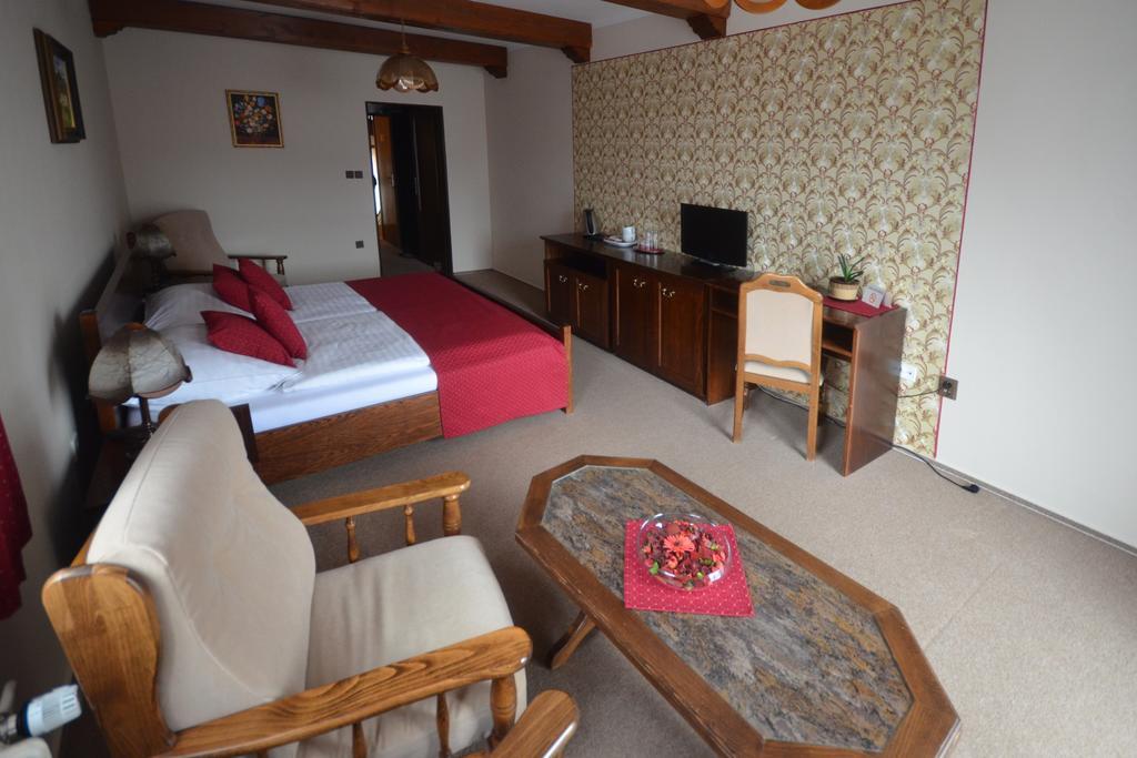 Zerotin Penzion Bed & Breakfast 3* Velké Losiny